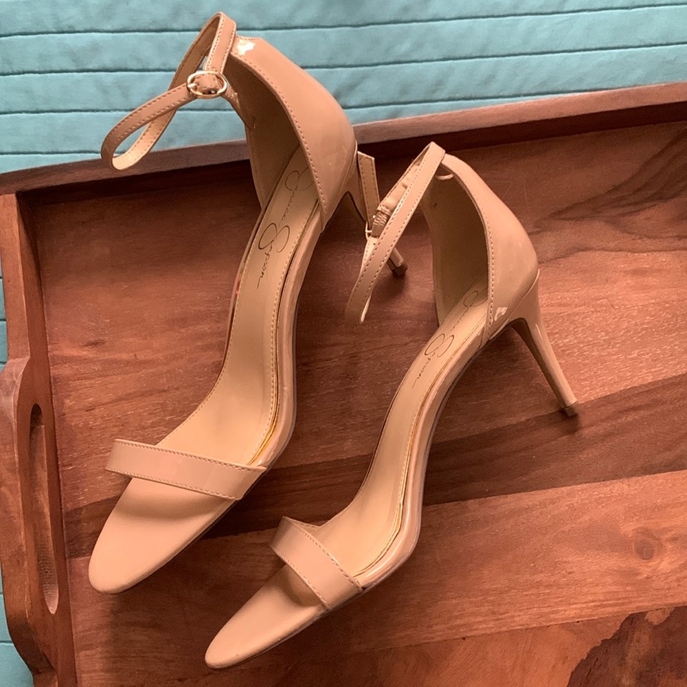 Jessica Simpson 9.5 nude strap heels